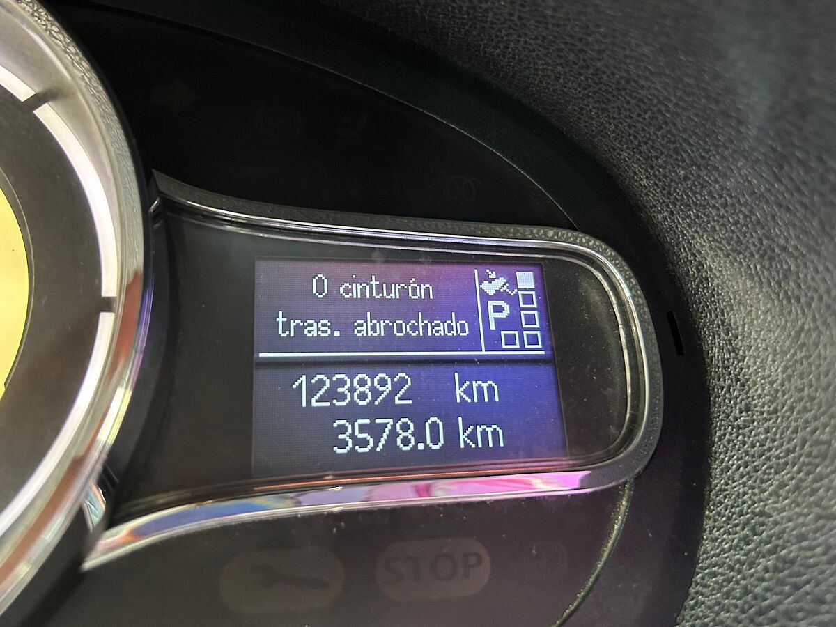 RENAULT MEGANE DYNAMIQUE 2.0 AUTO SPANISH LHD IN SPAIN 76000 MILES SUPERB 2008